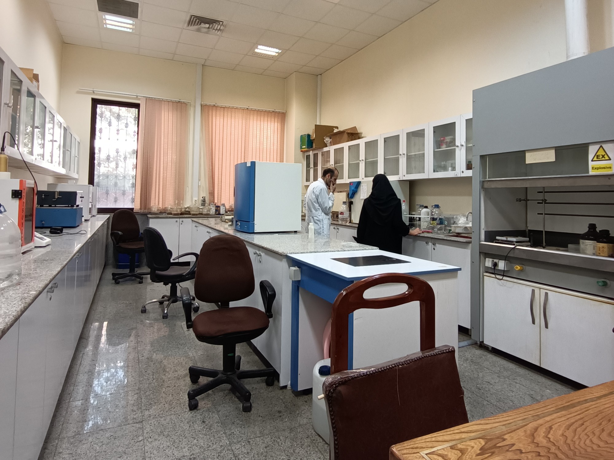 آزمایشگاه شیمی دارویی
